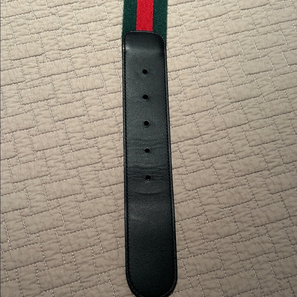 Gucci Green and Red Stripe Belt with Silver Buckle - Picture 3 of 6